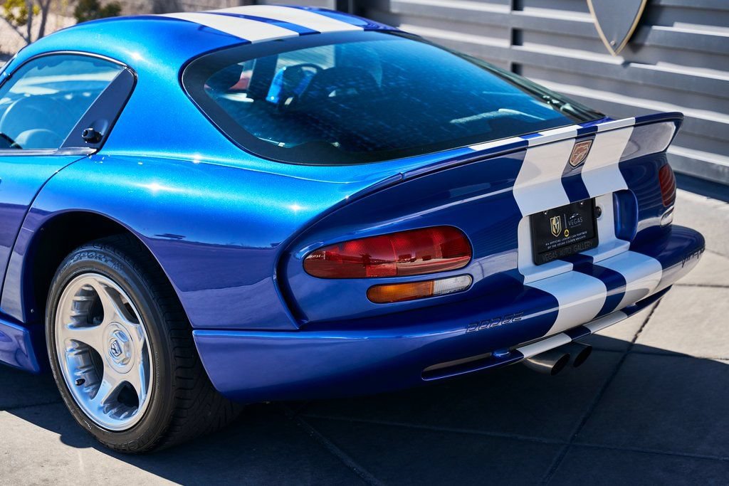 Used 1996 Dodge Viper GTS RWD image 16