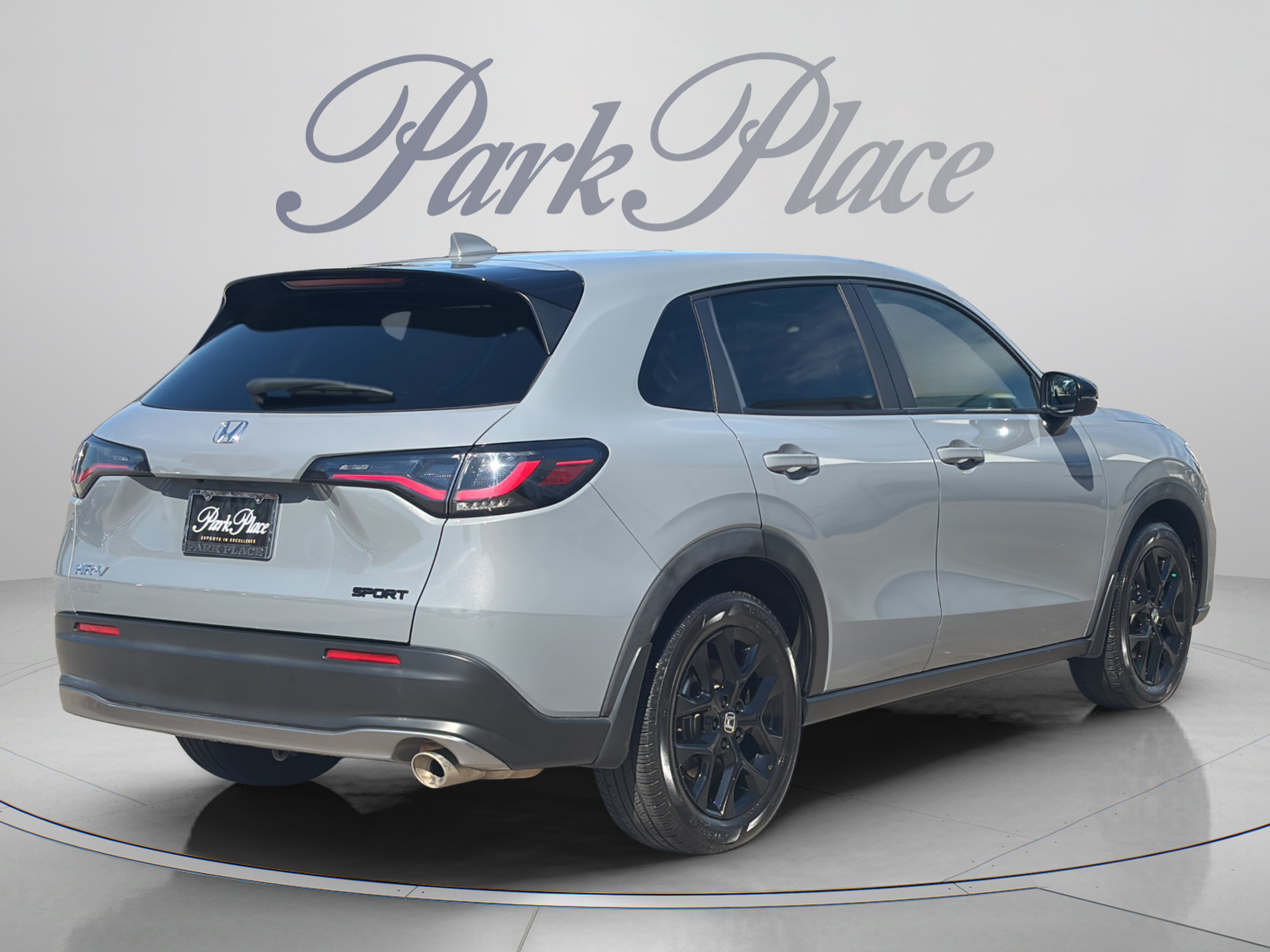 Used 2025 Honda HR-V Sport image 6