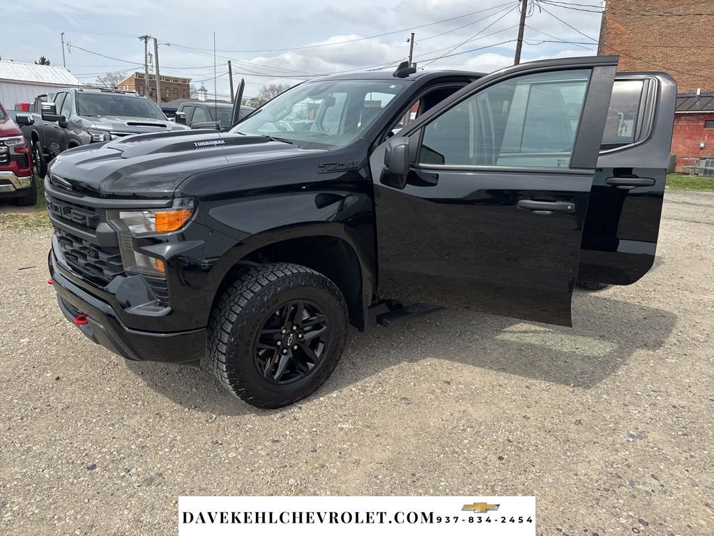 Used 2024 Chevrolet Silverado 1500 Custom Trail Boss w/ LPO, Dark Essentials Package image 25