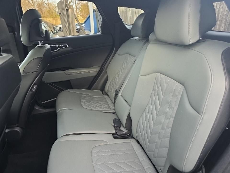 Used 2023 Kia Sportage X-Line w/ X-Line Premium Package image 4