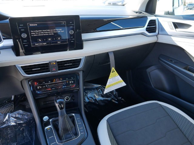 New 2026 Volkswagen Taos SE AWD/4WD image 10