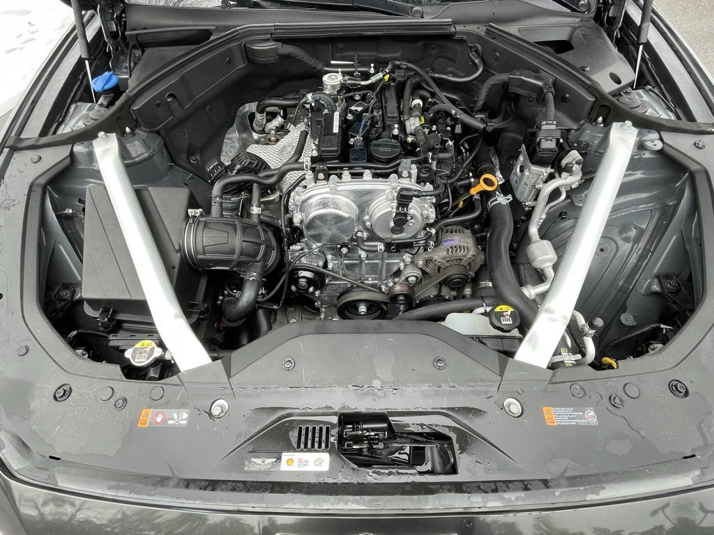 Used 2022 Genesis G70 2.0T image 32