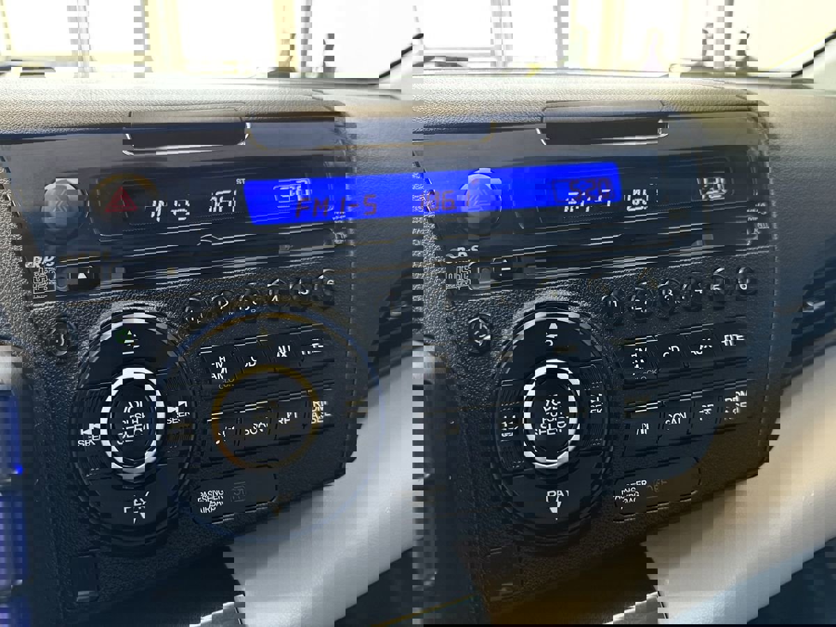 Used 2011 Honda CR-Z EX image 25