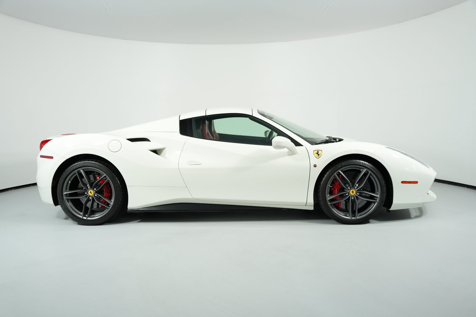 Certified 2017 Ferrari 488 Spider RWD image 16