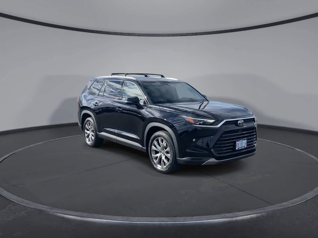 Certified 2024 Toyota Grand Highlander AWD image 2
