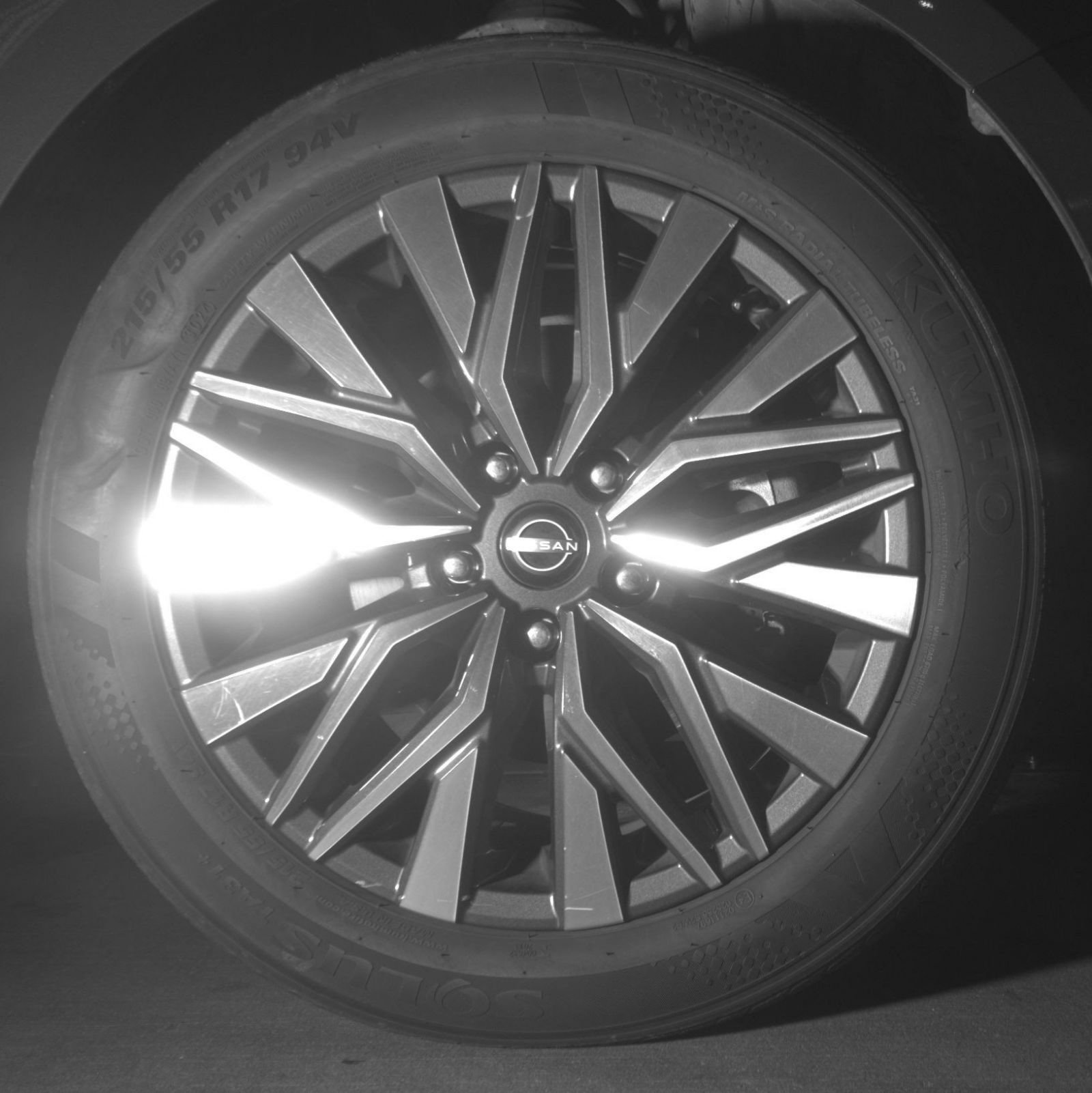 Used 2025 Nissan Altima 2.5 SV FWD image 16