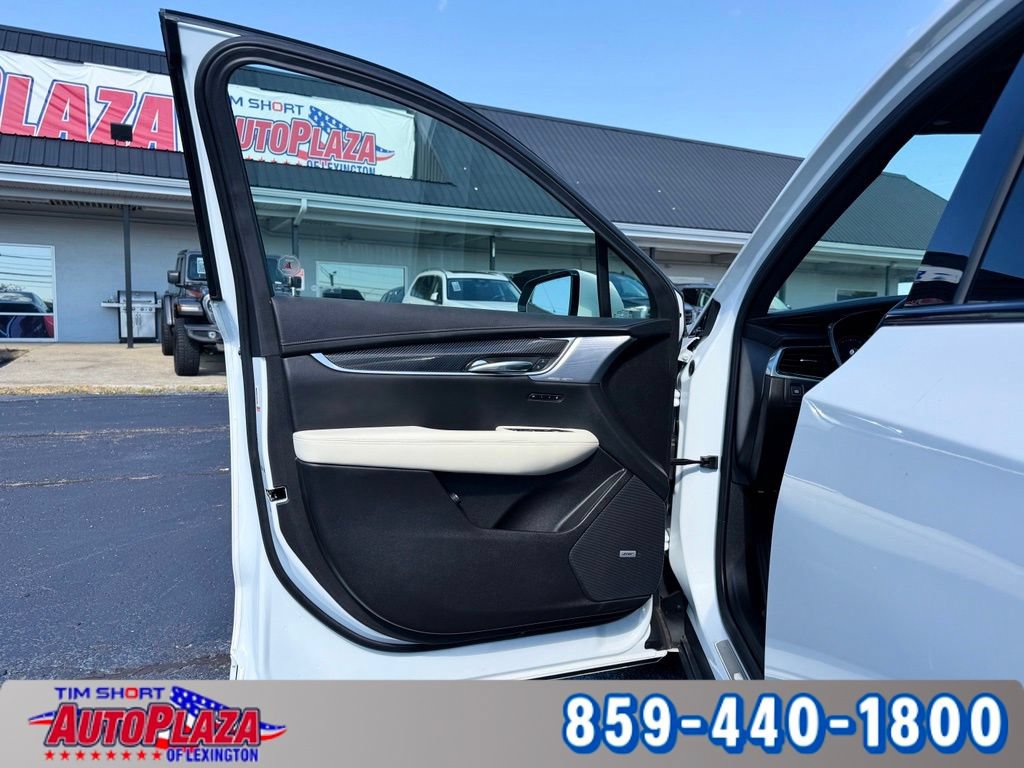 Used 2024 Cadillac XT6 Sport w/ Technology Package AWD/4WD image 25