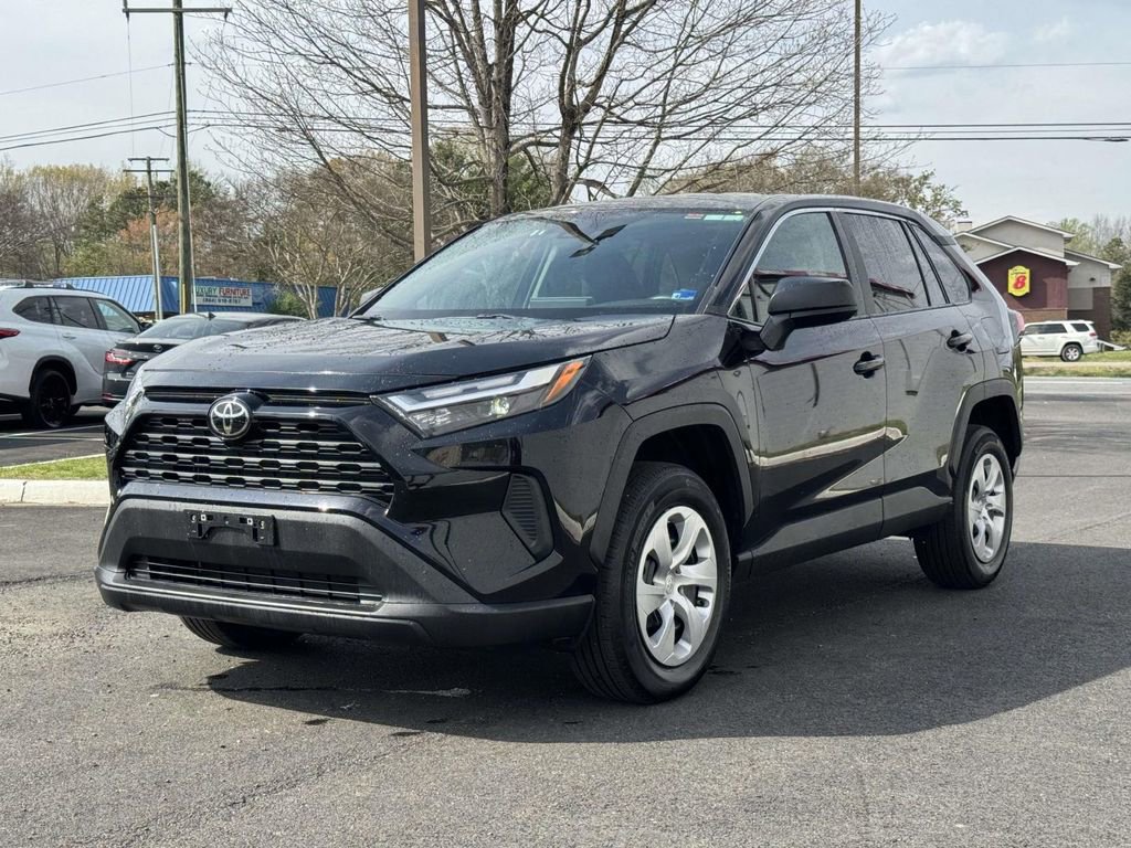 Used 2024 Toyota RAV4 LE image 23