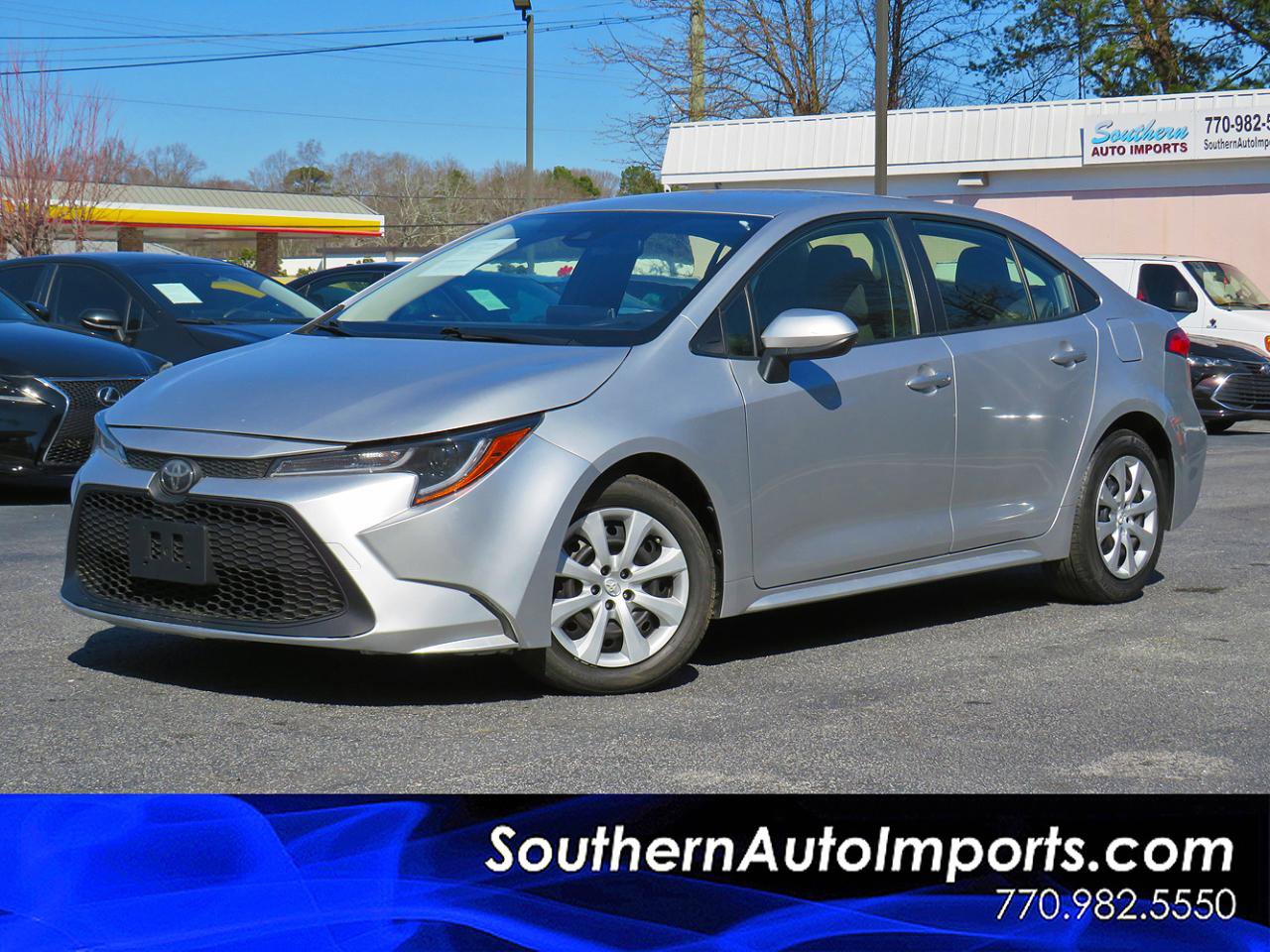 Used 2020 Toyota Corolla LE FWD image 1