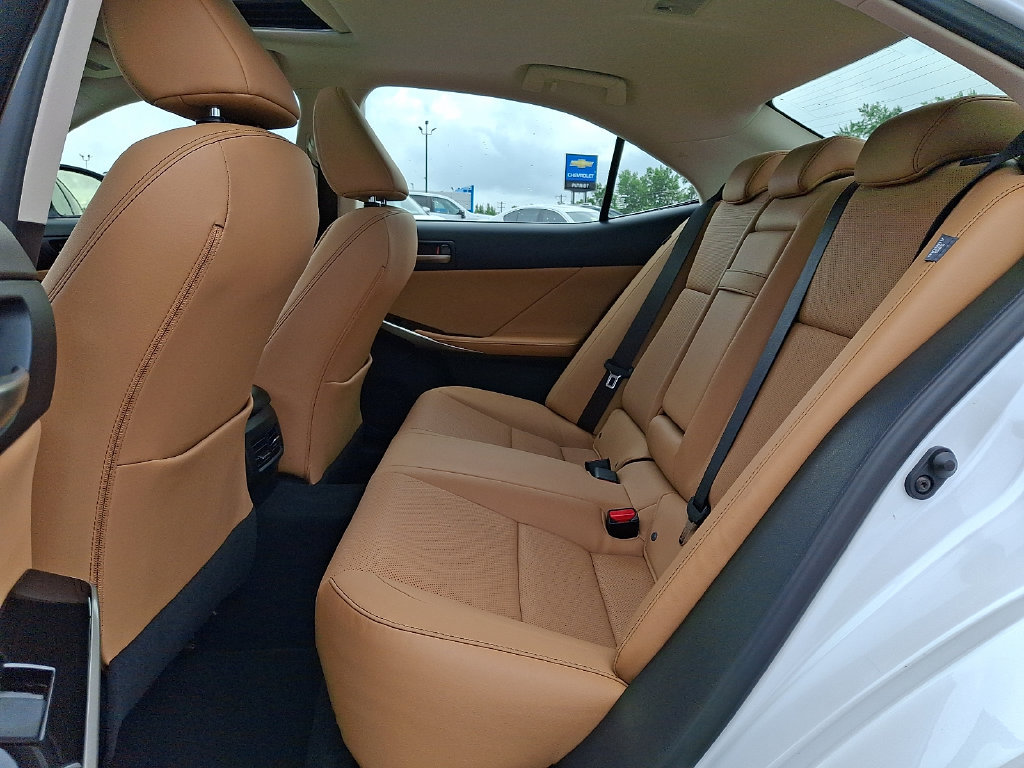 Used 2019 Lexus IS 300 AWD w/ Navigation Package image 11