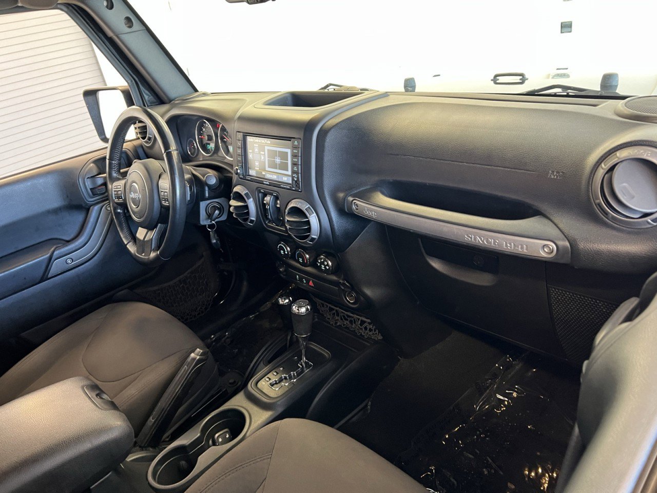 Used 2018 Jeep Wrangler Unlimited Sport S image 28
