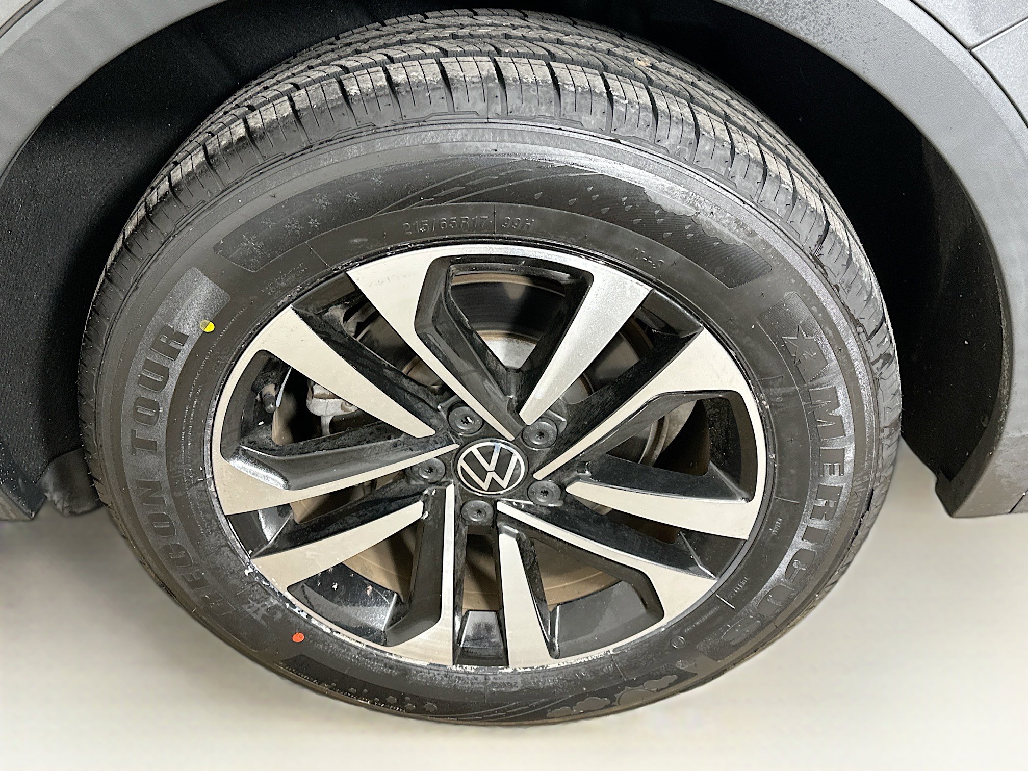 Used 2023 Volkswagen Tiguan S w/ Driver Assistance Package image 11