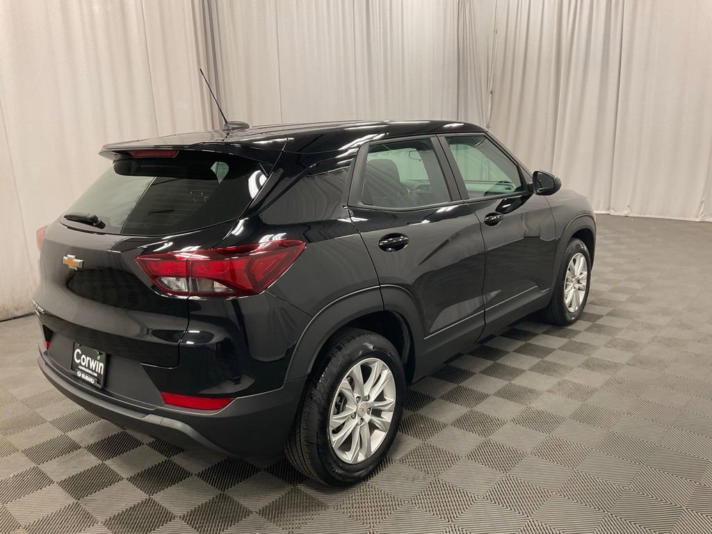 Used 2023 Chevrolet TrailBlazer LS image 3