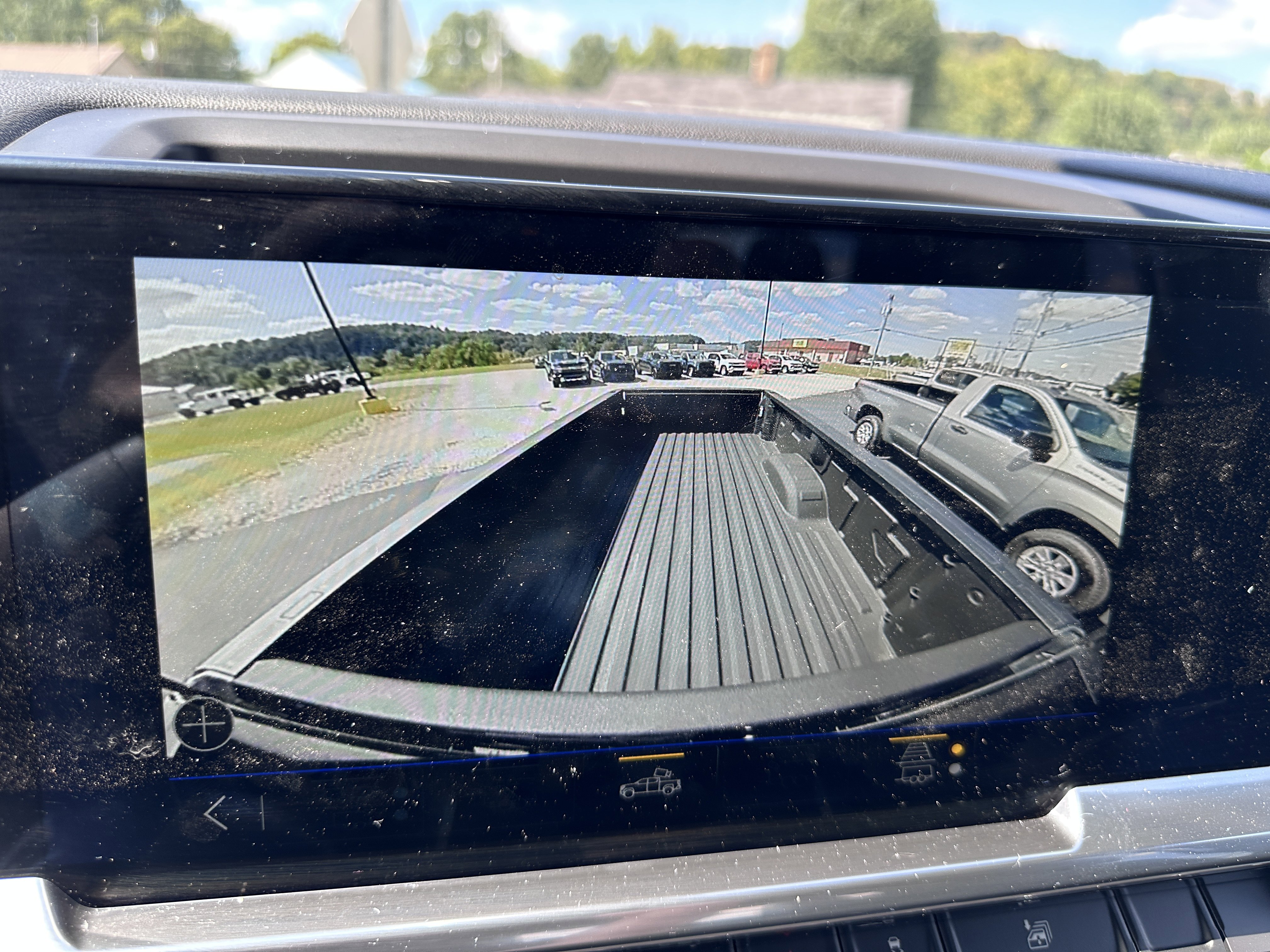 Used 2025 Chevrolet Silverado 2500 LTZ w/ LTZ Premium Package image 23