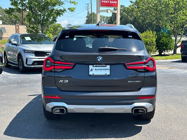 Used 2022 BMW X3 xDrive30i w/ Convenience Package AWD/4WD image 4