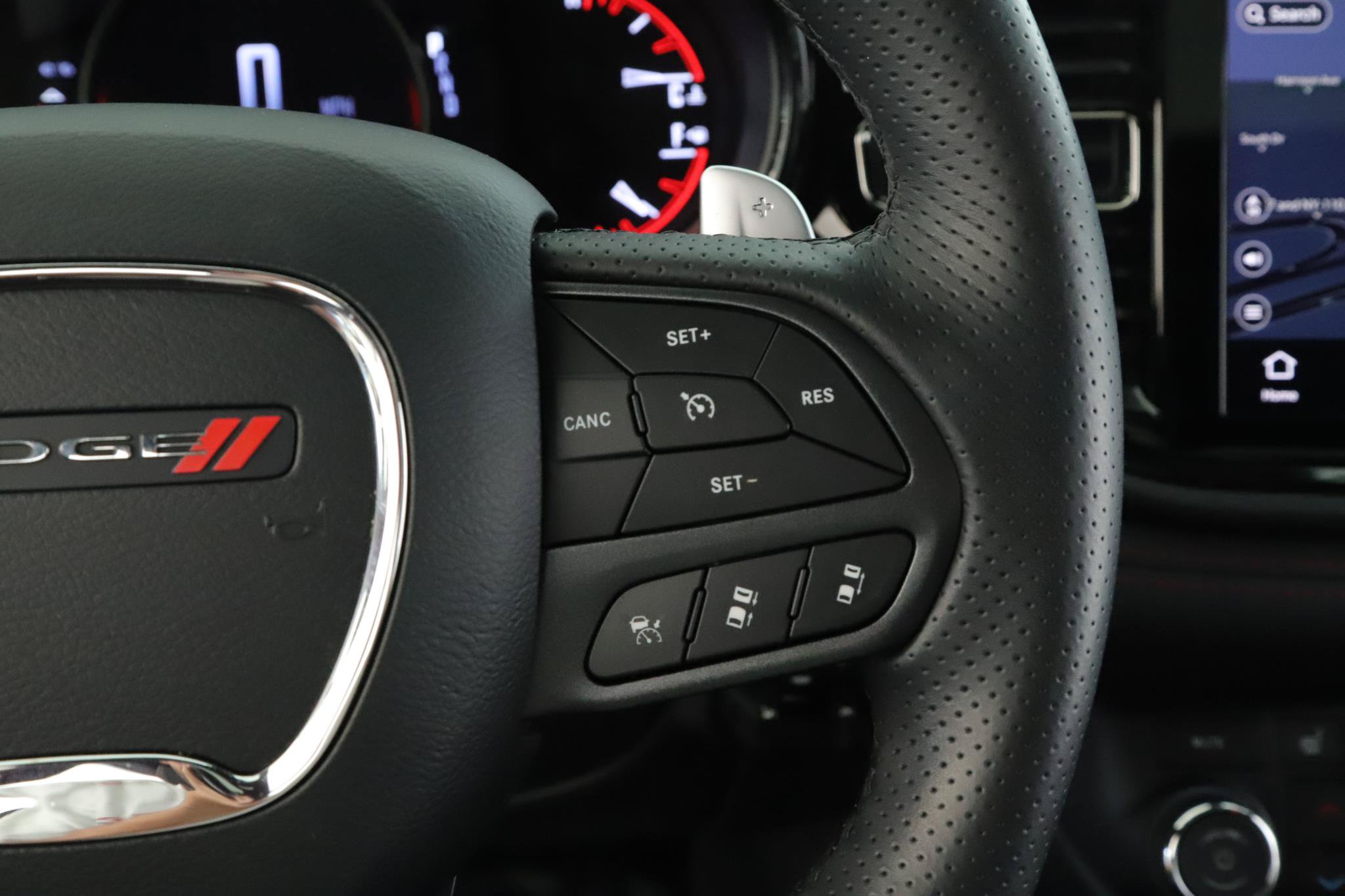 Used 2023 Dodge Durango R/T w/ Tow 'N Go Package AWD/4WD image 11
