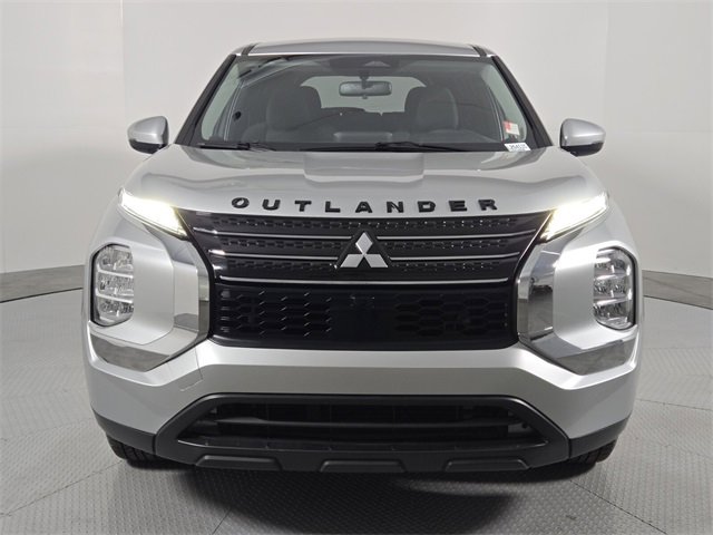 Used 2022 Mitsubishi Outlander ES image 8