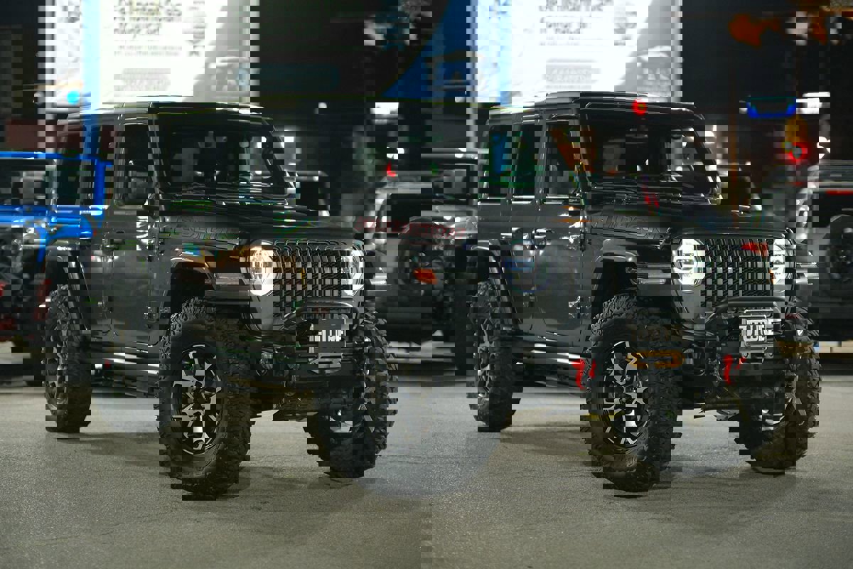 Used 2020 Jeep Wrangler Unlimited Rubicon image 2