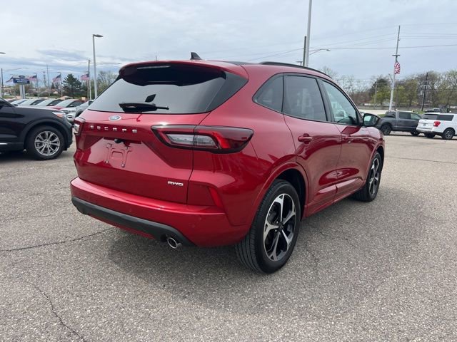 Certified 2023 Ford Escape ST-Line Select w/ Tech Pack #2 AWD/4WD image 4