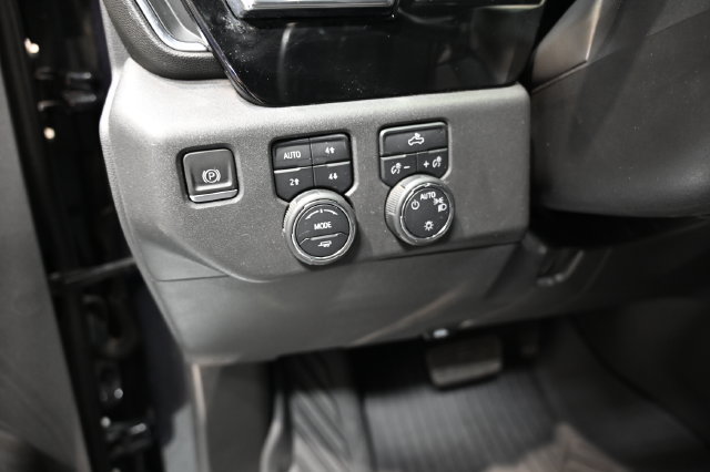 Used 2022 Chevrolet Silverado 1500 LT AWD/4WD image 25