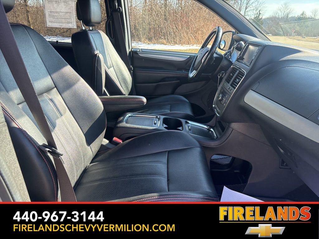 Used 2019 Dodge Grand Caravan GT image 27