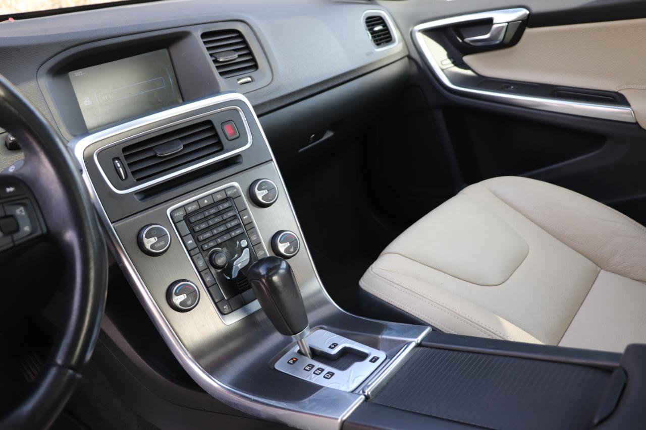 Used 2012 Volvo S60 T6 image 9