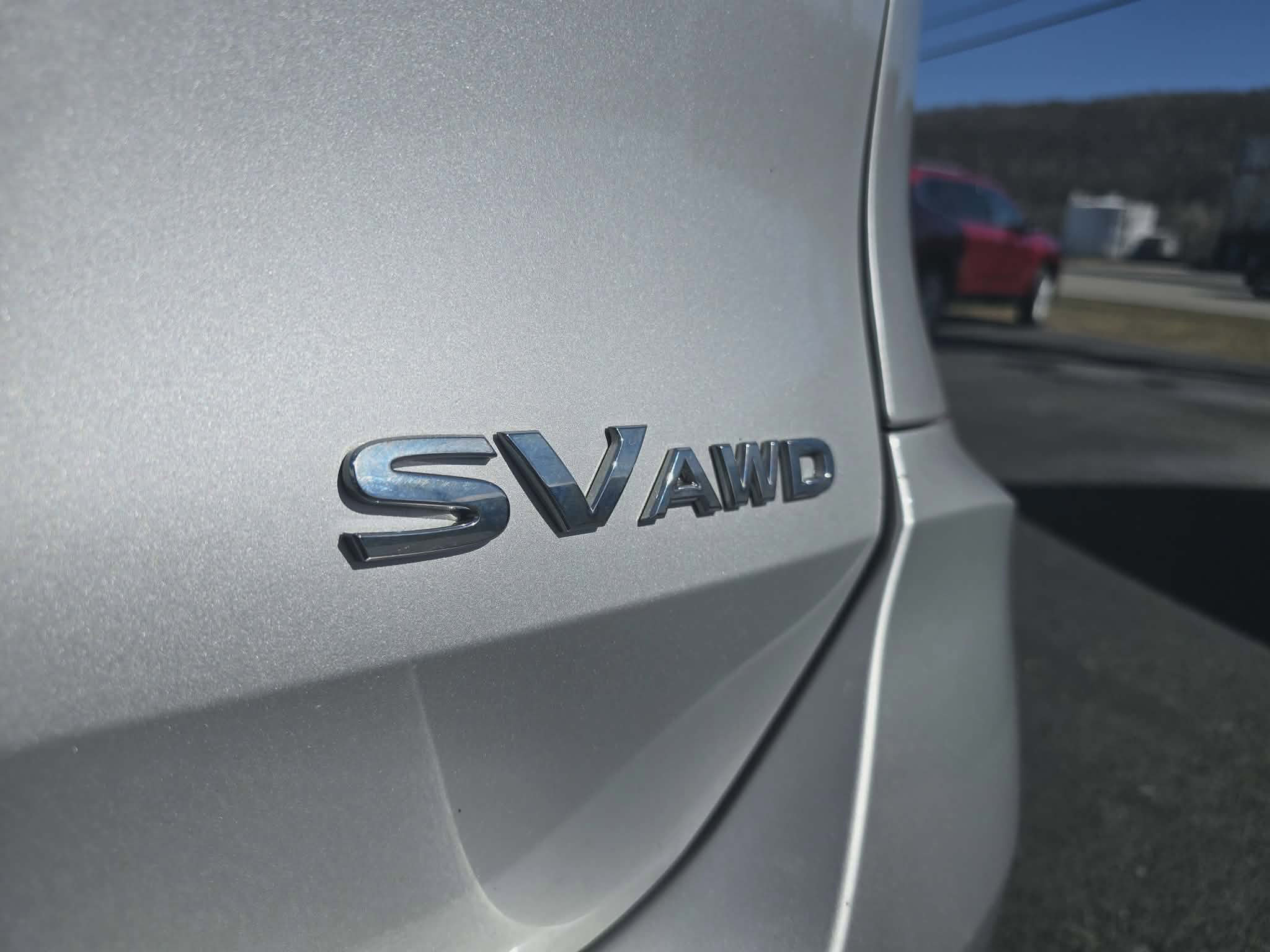 Used 2018 Nissan Rogue SV image 11