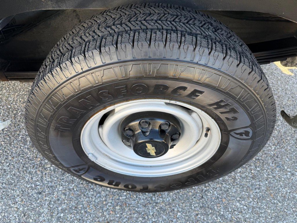 Used 2001 Chevrolet Express 3500 Extended Passenger image 41