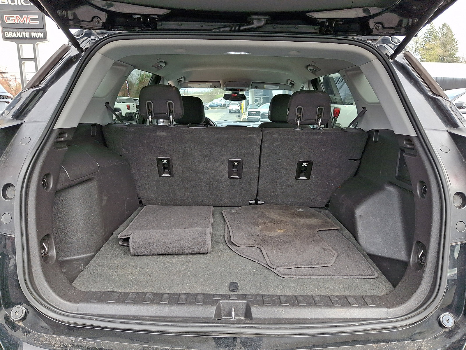 Used 2019 GMC Terrain SLE w/ Driver Convenience Package FWD image 27