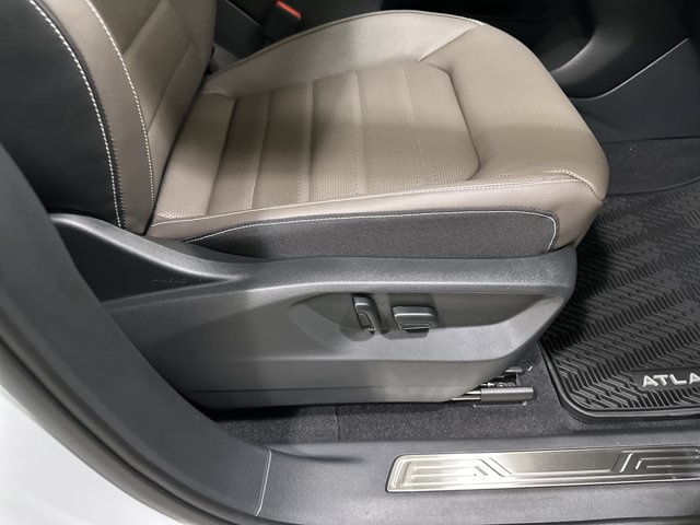 New 2026 Volkswagen Atlas SEL AWD/4WD image 37