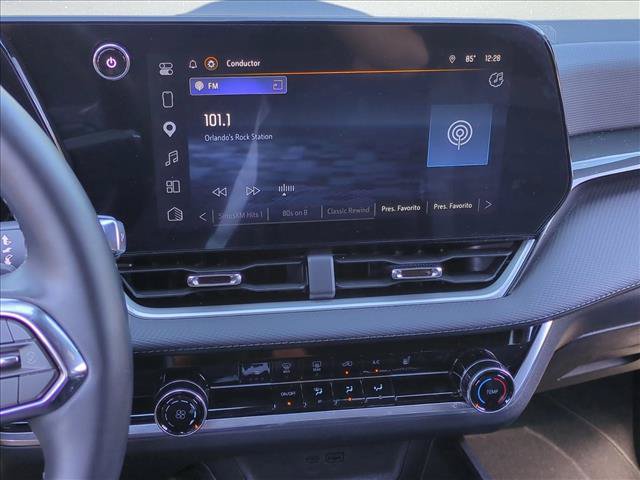 Used 2026 Chevrolet Equinox LT FWD image 11