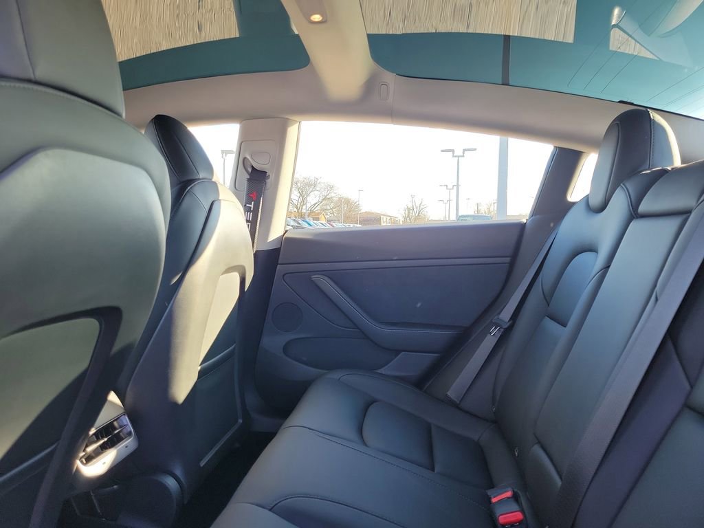 Used 2022 Tesla Model 3 Performance image 14