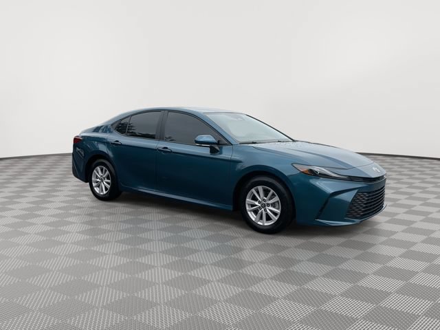 Used 2026 Toyota Camry LE FWD image 13