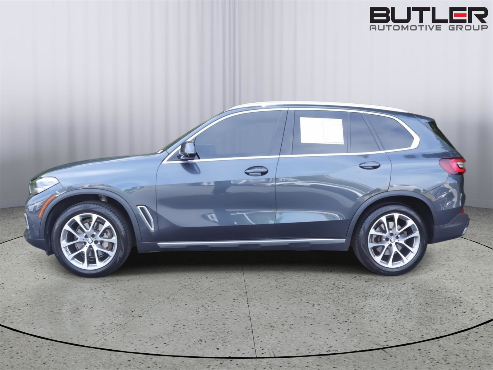 Used 2022 BMW X5 sDrive40i w/ Premium Package image 3