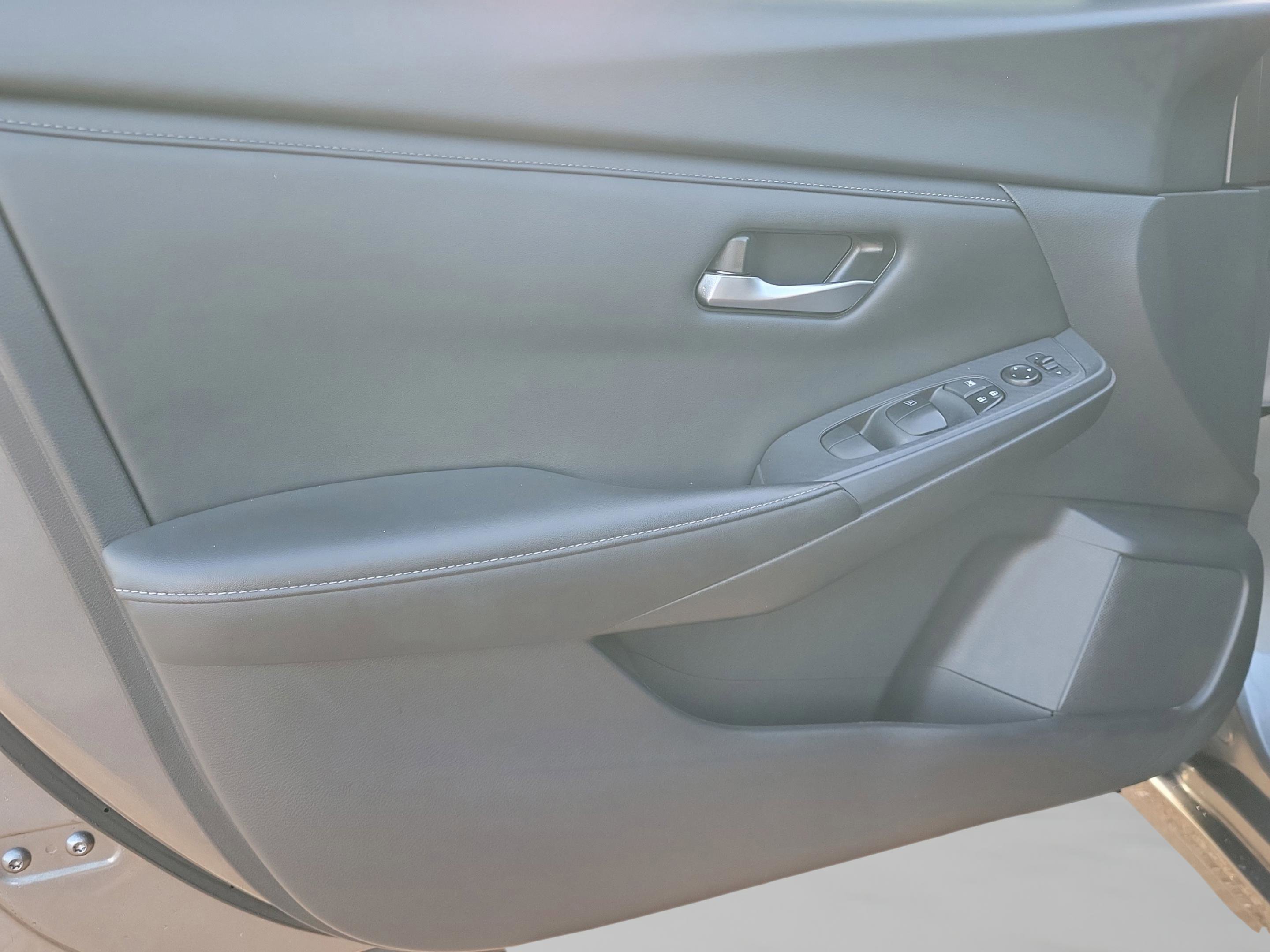 Certified 2024 Nissan Sentra SV image 19