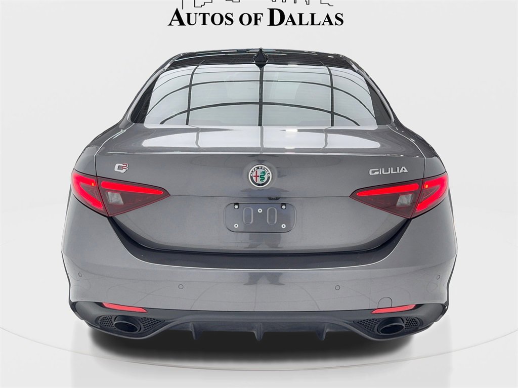 Used 2022 Alfa Romeo Giulia Veloce image 11