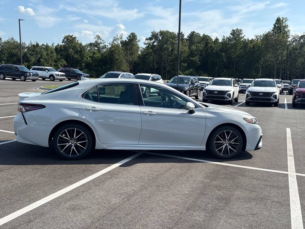 Used 2024 Toyota Camry SE FWD image 30