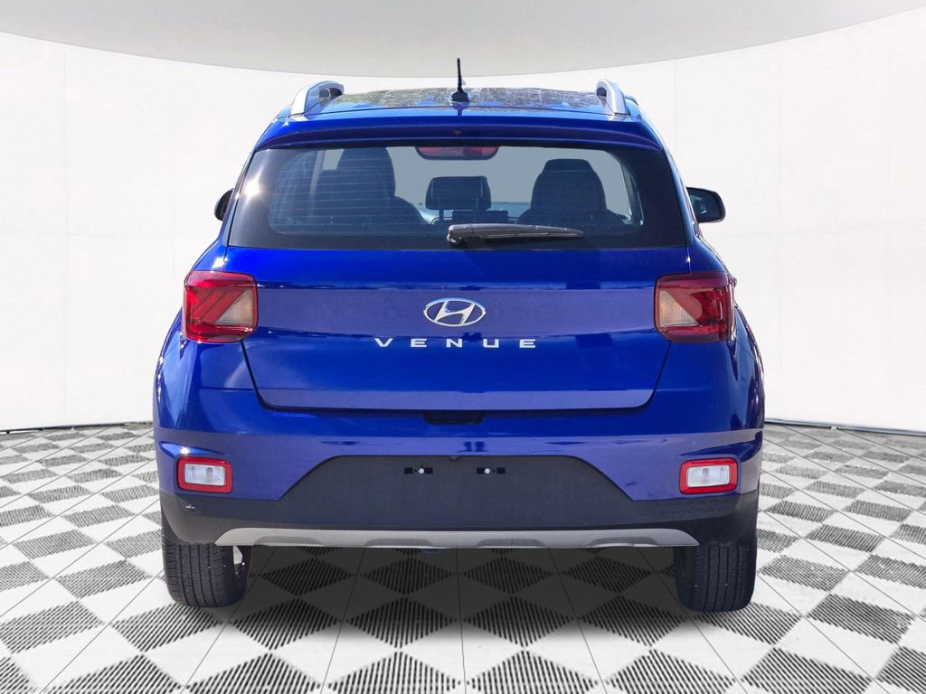 Certified 2023 Hyundai Venue Limited FWD image 19