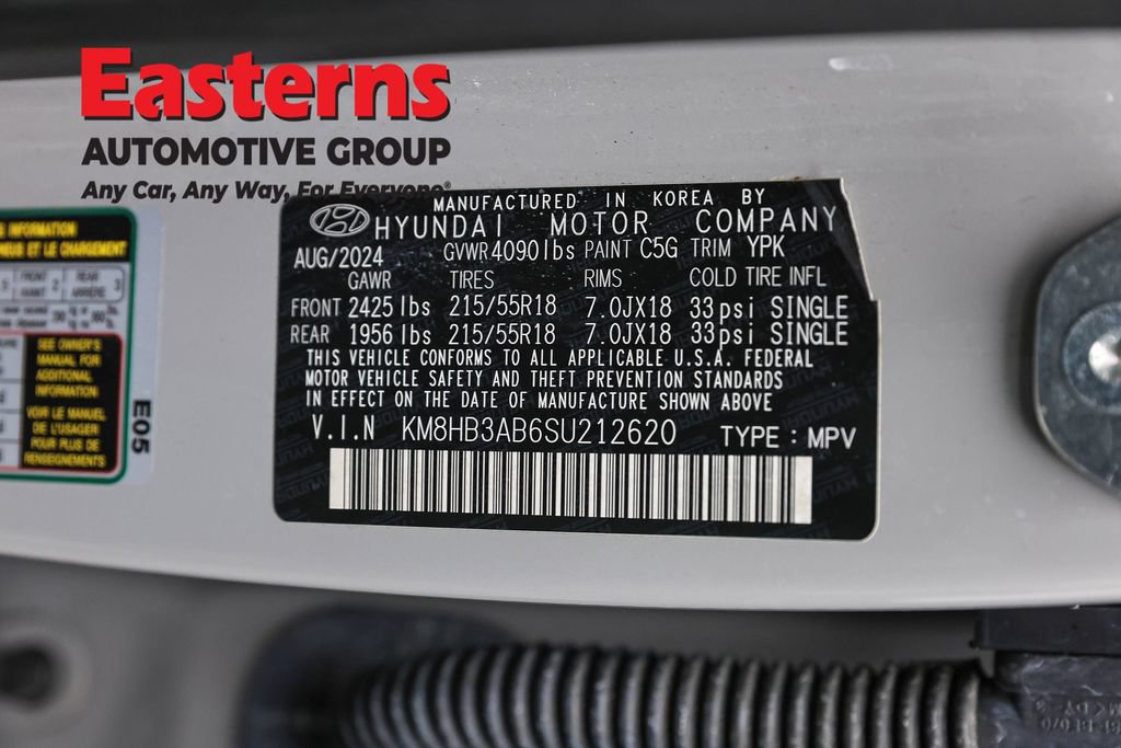 Used 2025 Hyundai Kona SEL FWD image 33