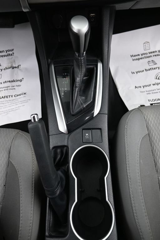 Used 2019 Toyota Corolla LE FWD image 23