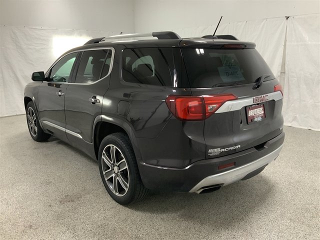 Used 2018 GMC Acadia Denali w/ Technology Package image 5