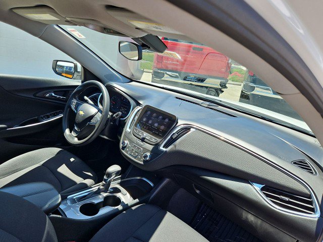Used 2021 Chevrolet Malibu LT FWD image 28