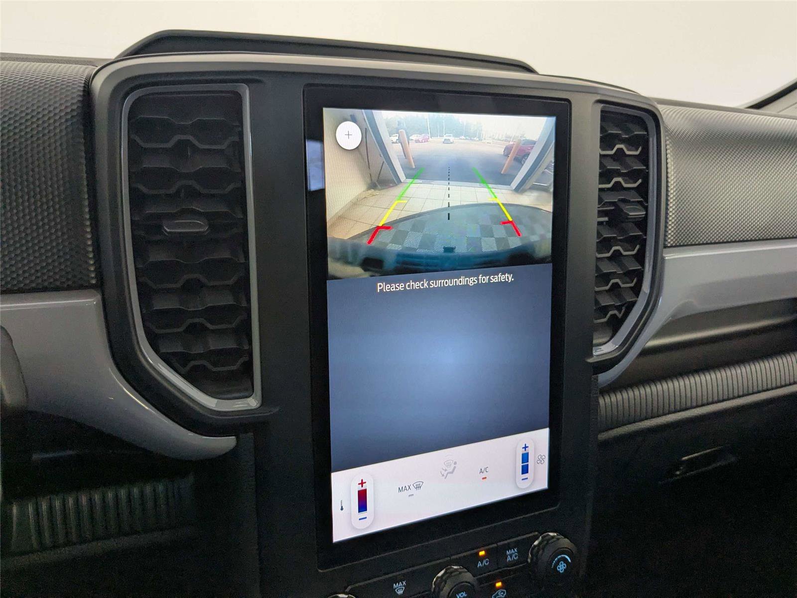 Used 2024 Ford Ranger XL w/ Trailer Tow Package image 13