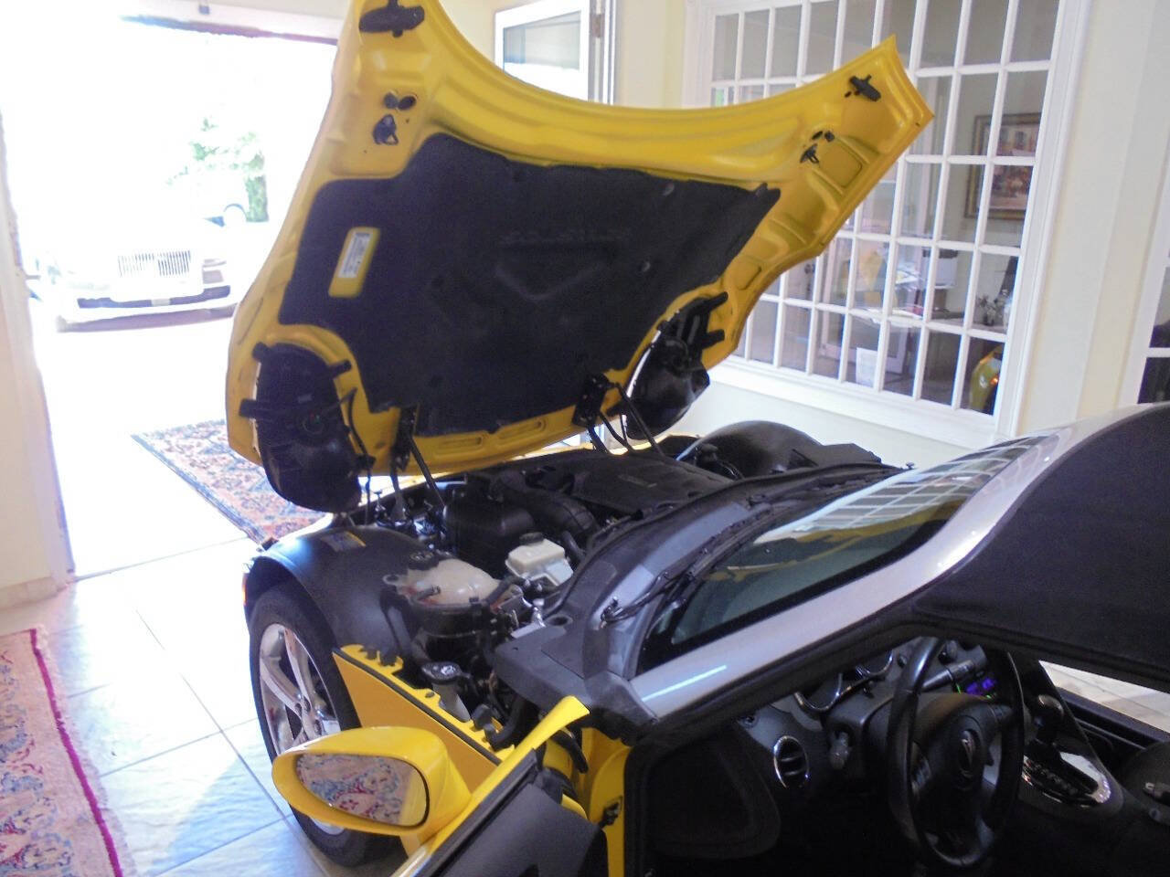 Used 2007 Pontiac Solstice Convertible RWD image 30