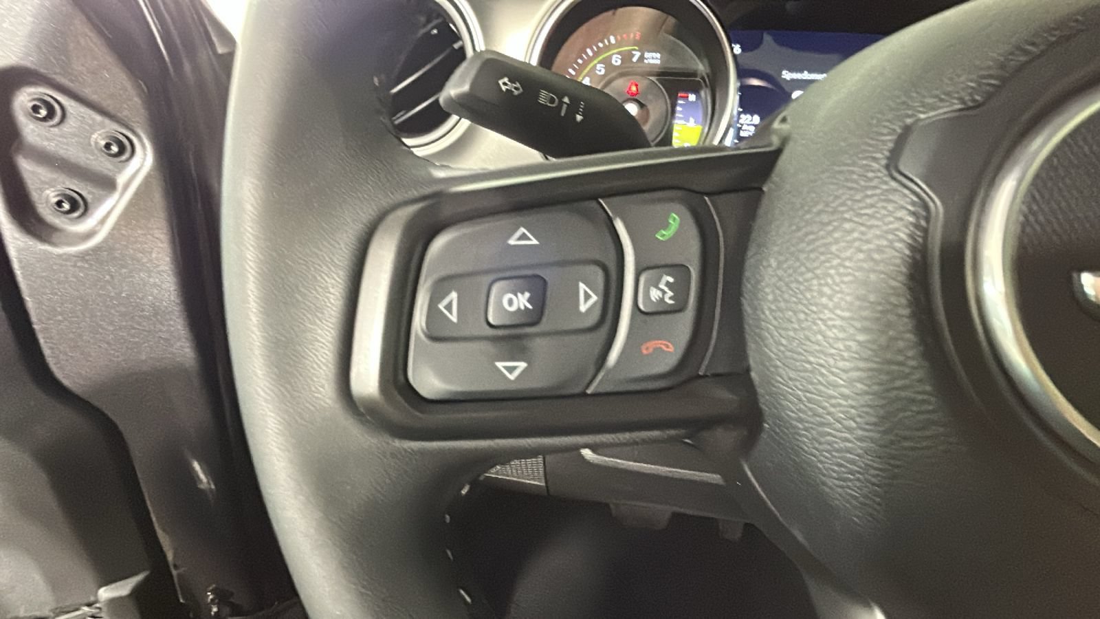 Used 2023 Jeep Wrangler Unlimited w/ Convenience Group AWD/4WD image 17