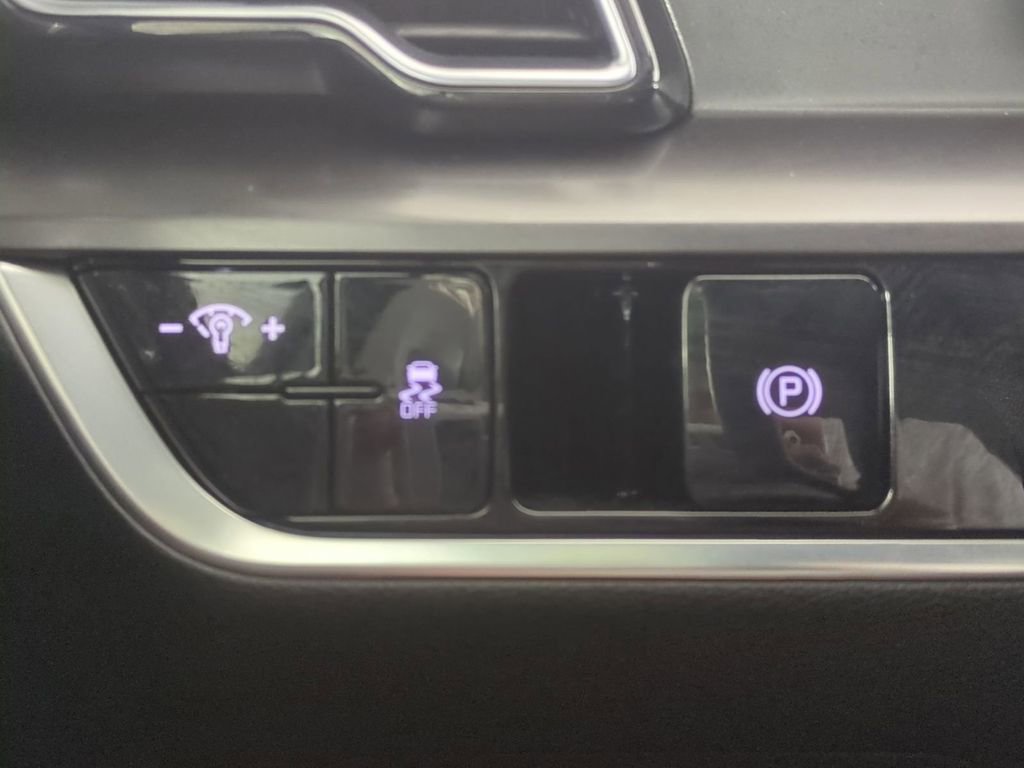 Used 2024 Kia Sportage EX image 28