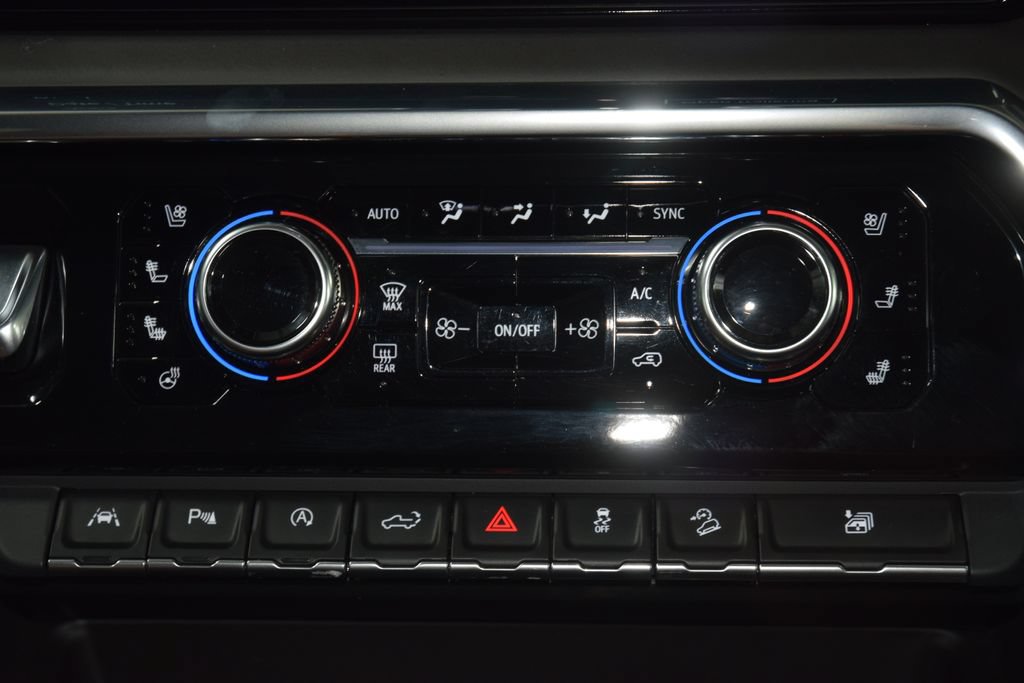 Used 2024 GMC Sierra 1500 Denali Ultimate AWD/4WD image 35