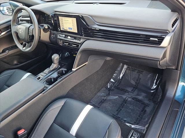 Used 2025 Toyota Camry SE image 21