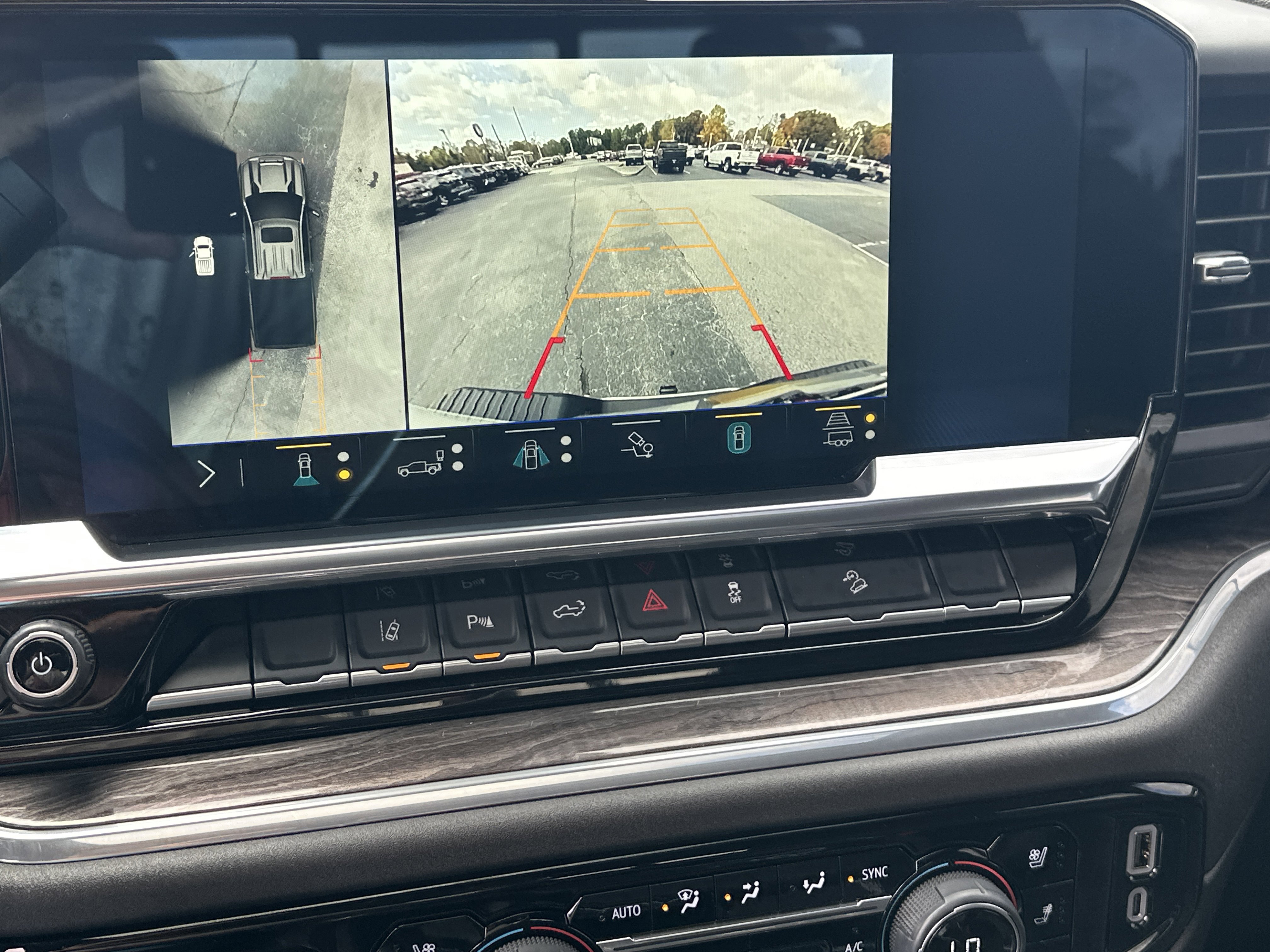 Certified 2025 Chevrolet Silverado 2500 LTZ w/ LTZ Plus Package image 31