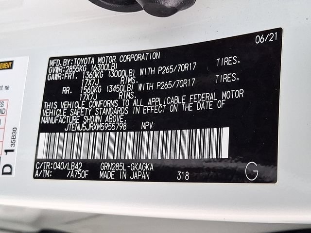 Used 2021 Toyota 4Runner SR5 Premium w/ Moonroof Package AWD/4WD image 24